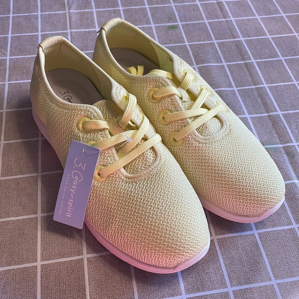 Easy spirit Segaige2 lemon yellow womens sneaker size 8W